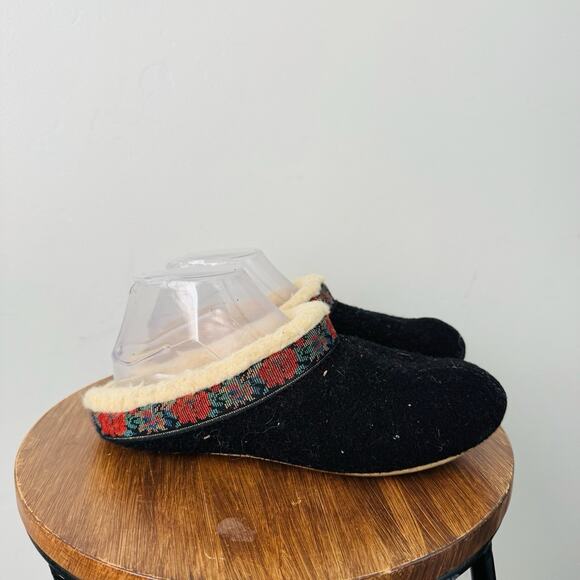 Black Wool Blend Slippers With Fur Lining Women’s Size 7.5 - Picture 4 of 9